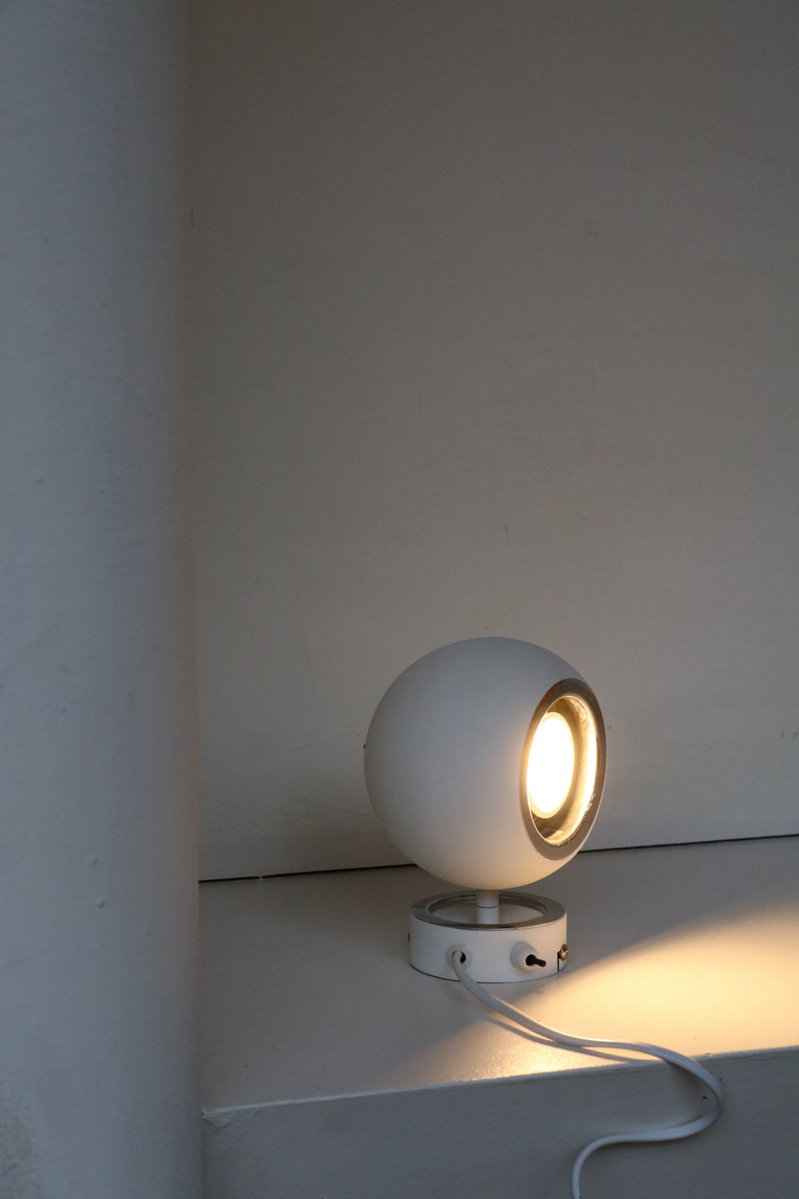 eyeball lamp wit